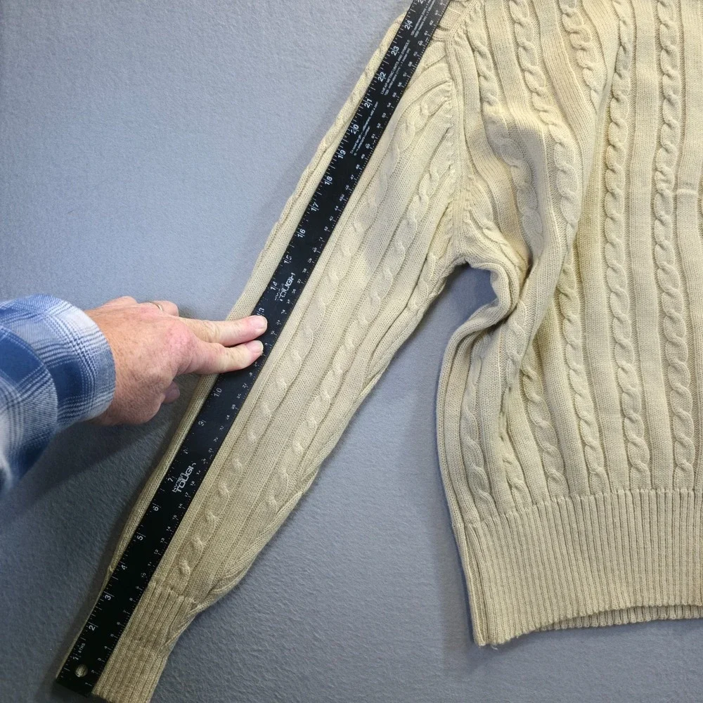 Vintage Levi's Sportswear‎ Men's Cream Cable Knit Sweater Size Medium *RARE*